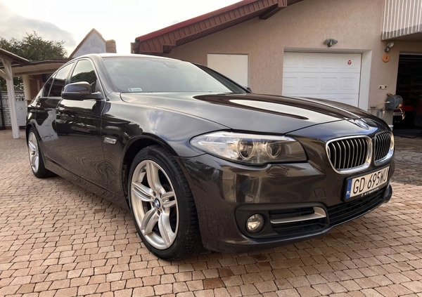 BMW Seria 5 cena 59999 przebieg: 225000, rok produkcji 2014 z Darłowo małe 631